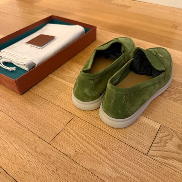 Loro Piana Suede Summer Charms - Picture 4 of 8